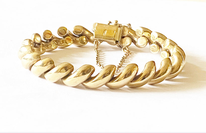 9ct vintage wrap bracelet , stylish and classy
