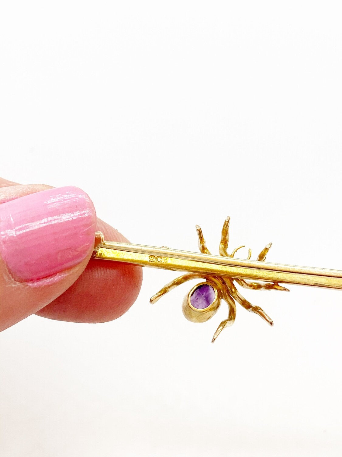 9ct vintage spider brooch with Amethyst body