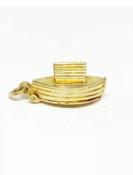 9ct vintage Noahs Ark charm opening. signed 'nuvo'