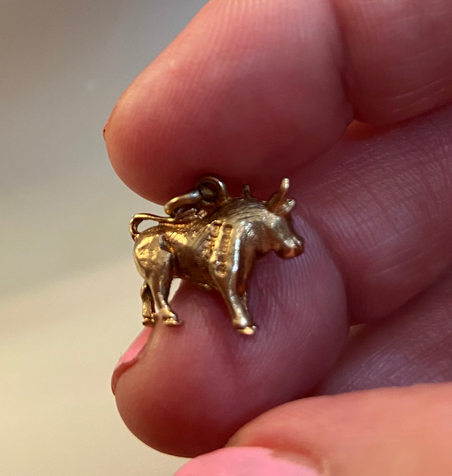9ct vintage bull taurus charm circa 1968