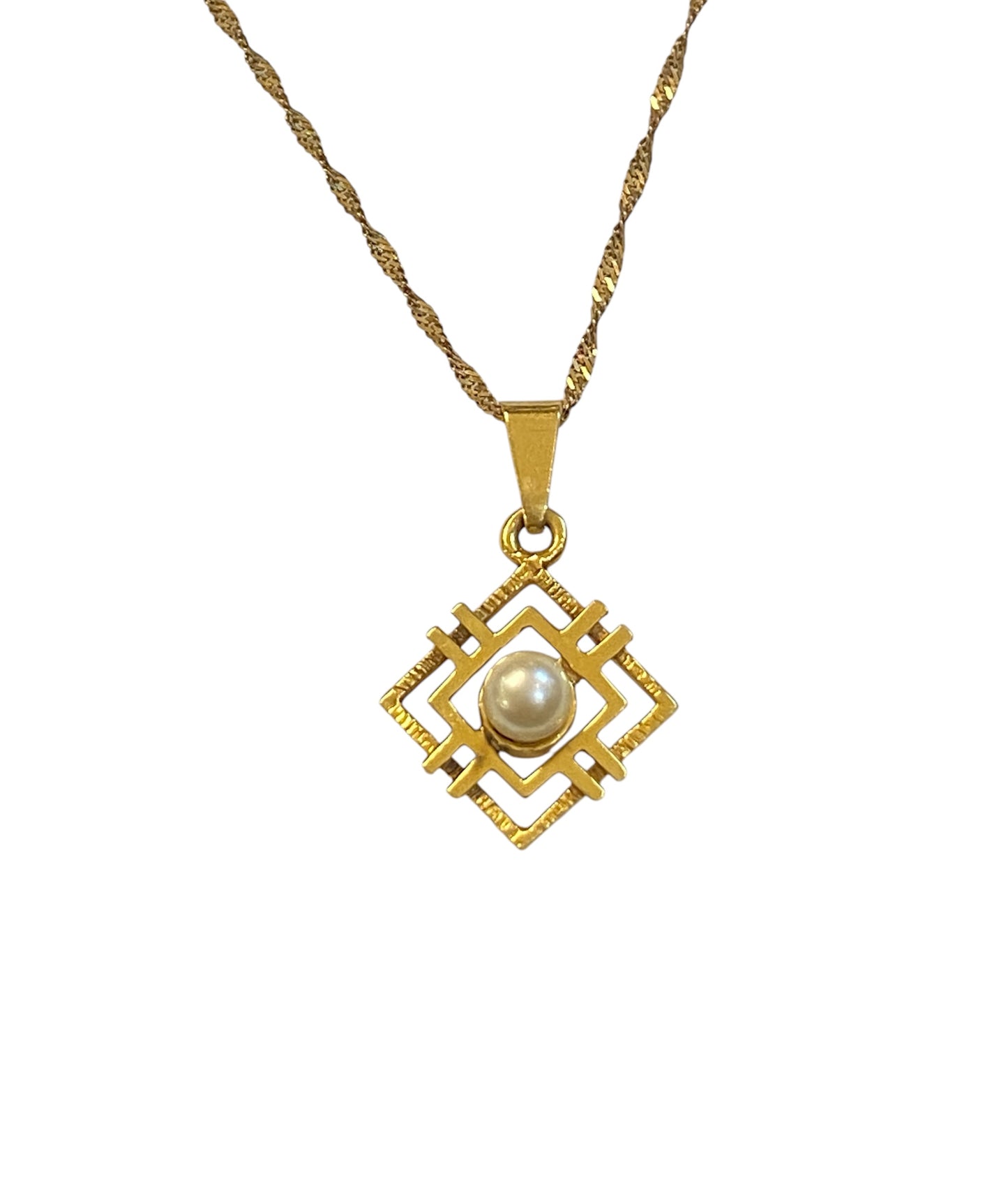 9ct vintage pendant and chain. circa 1978