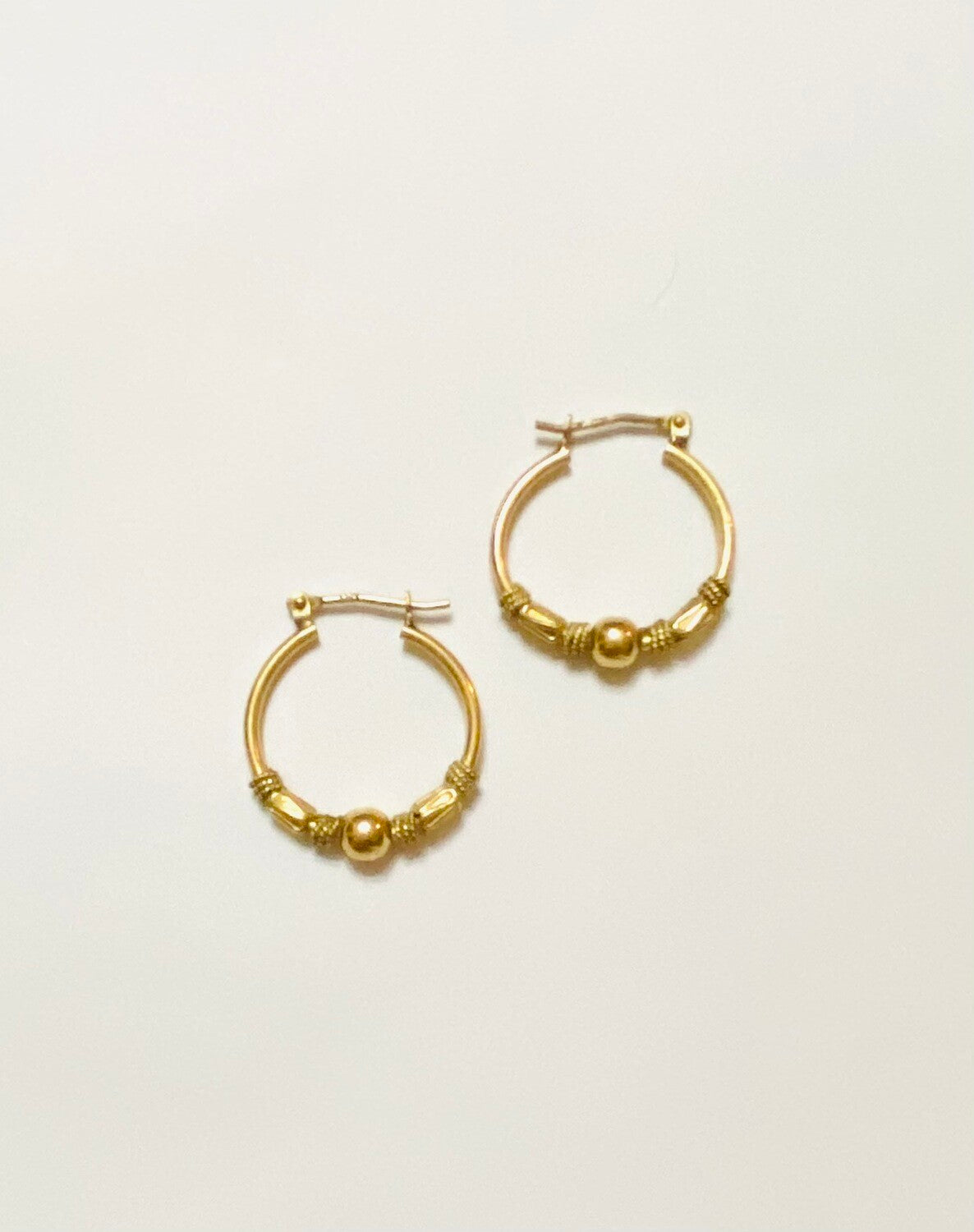 9ct pre owned hoop earrings everyday wear