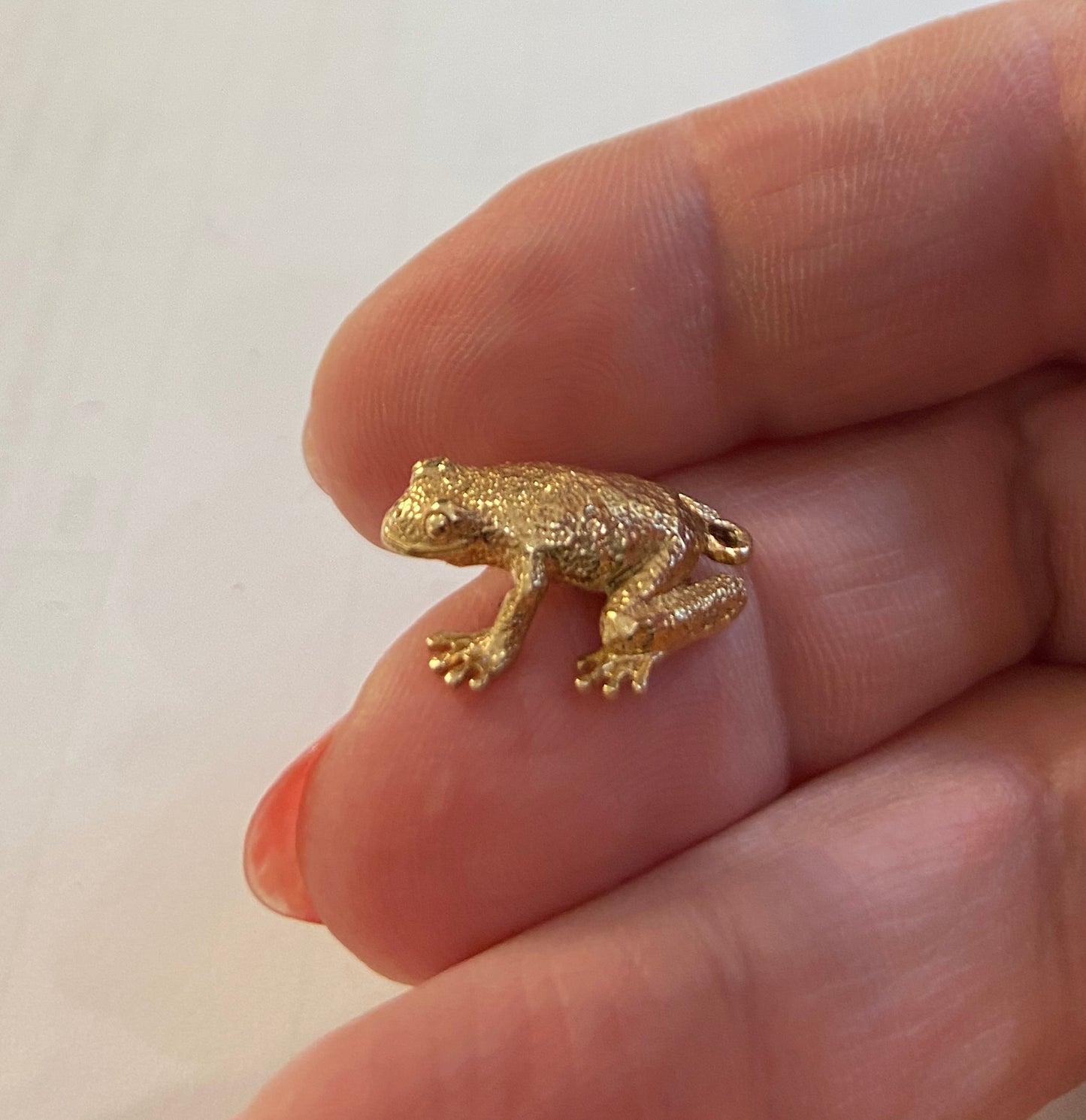 9ct vintage gold frog charm circa 1968 maker PPld