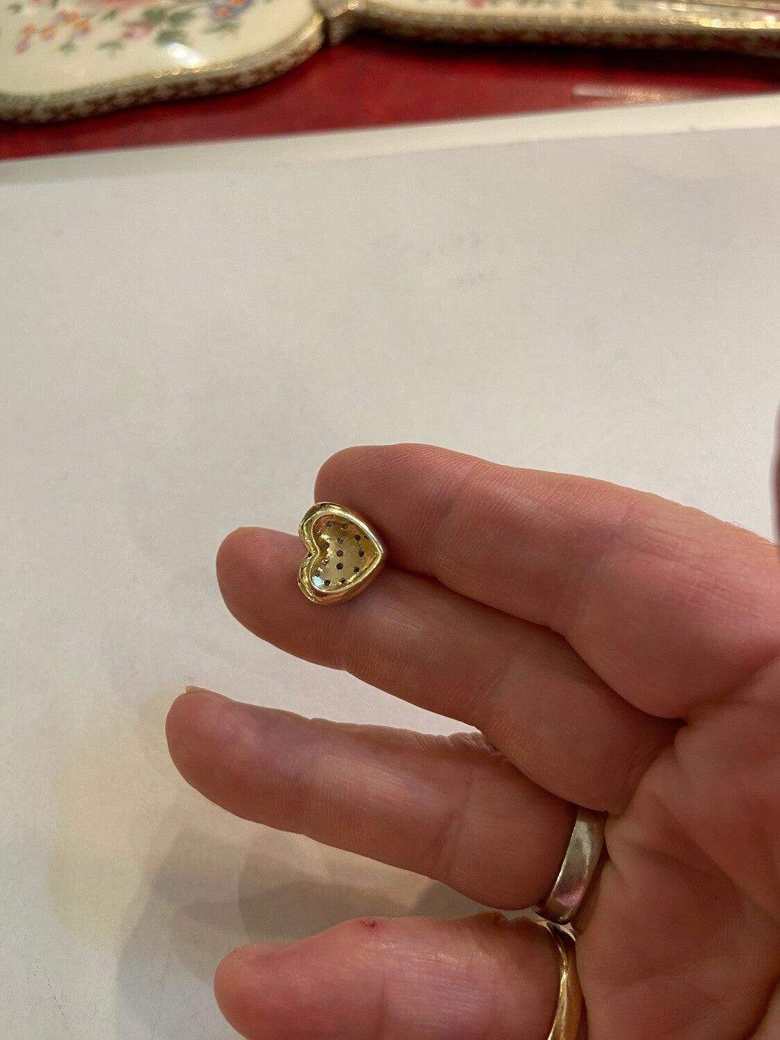 9ct diamond heart pendant ONLY