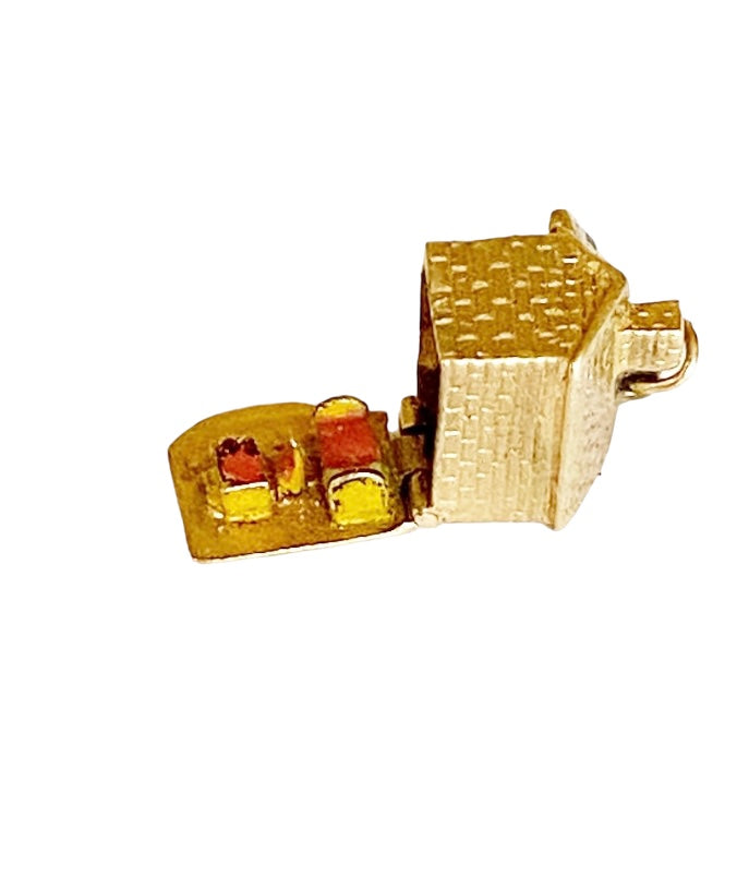 9ct opening cottage/ house charm circa 1954