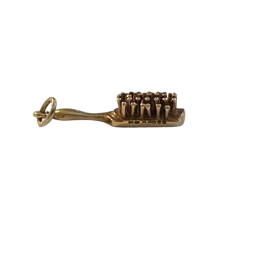 9ct vintage brush charm circa 1976 by ACCo