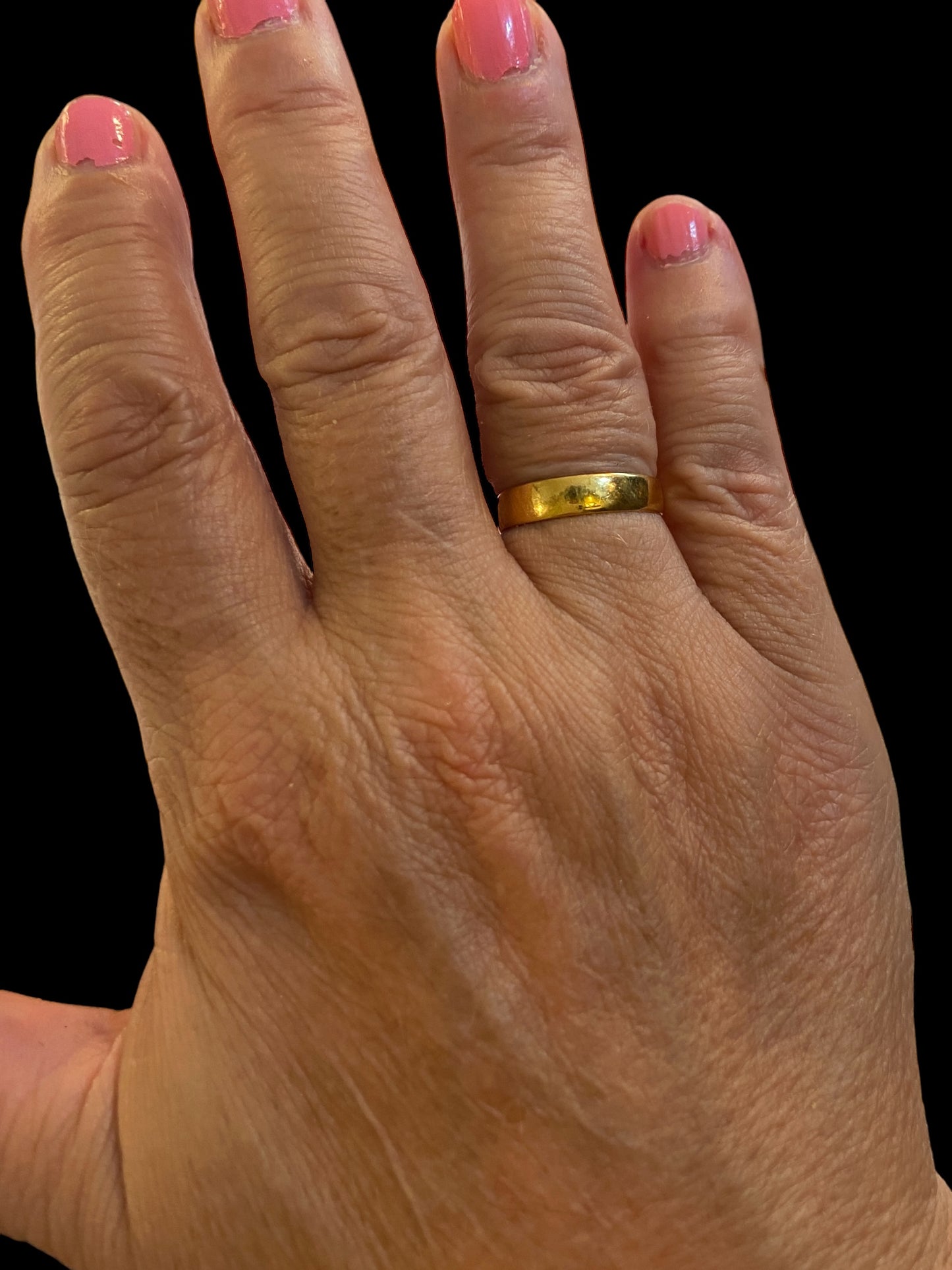 22ct Antique wedding band circa 1863 ring size N
