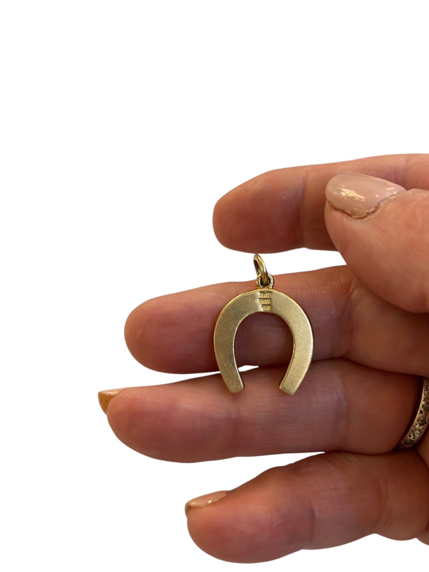 9ct vintage horseshoe charm / pendant circa 1989 (3.5g)