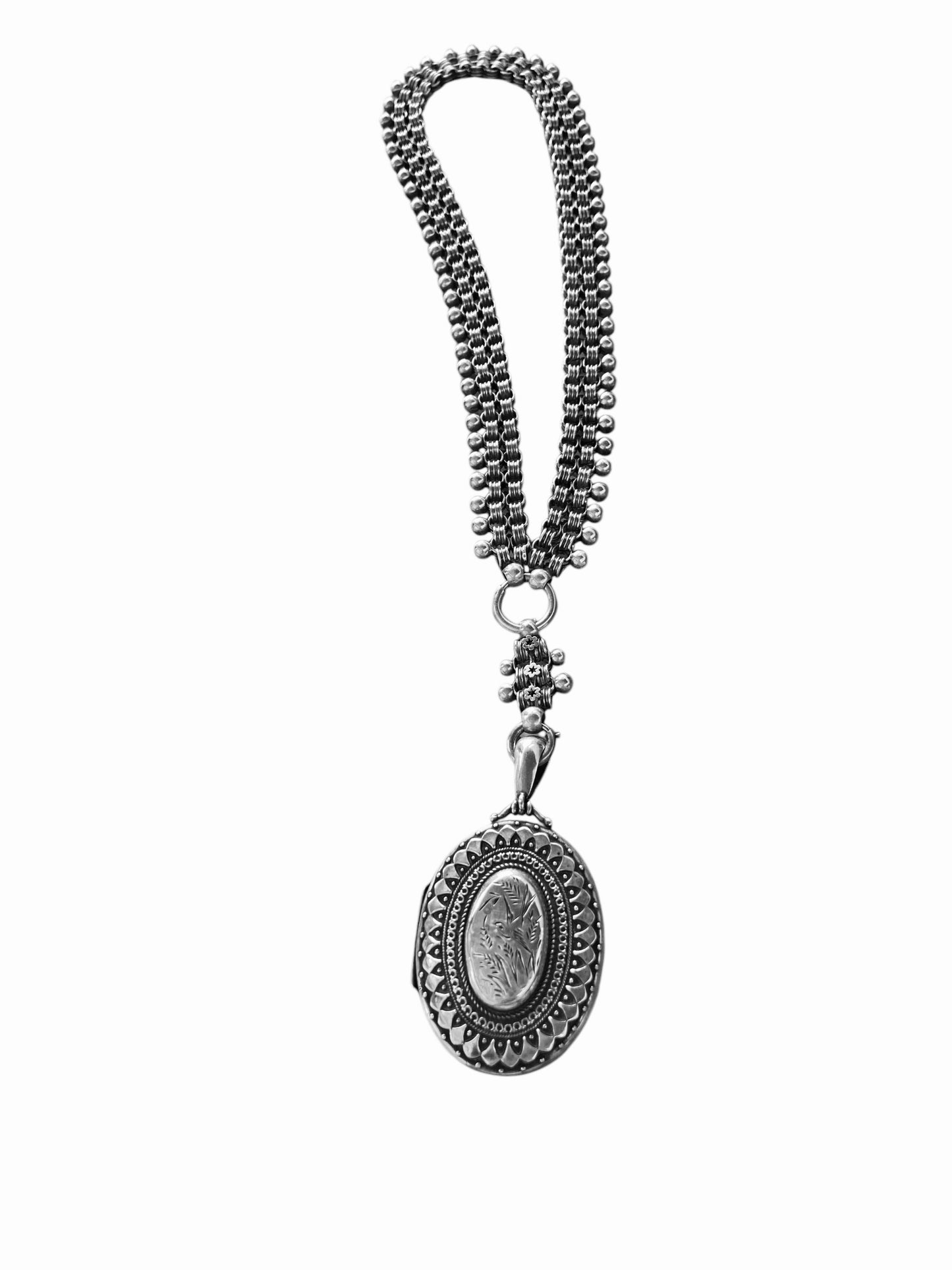 victorian silver locket and chain circa 1882. Birmingham. 21 inches