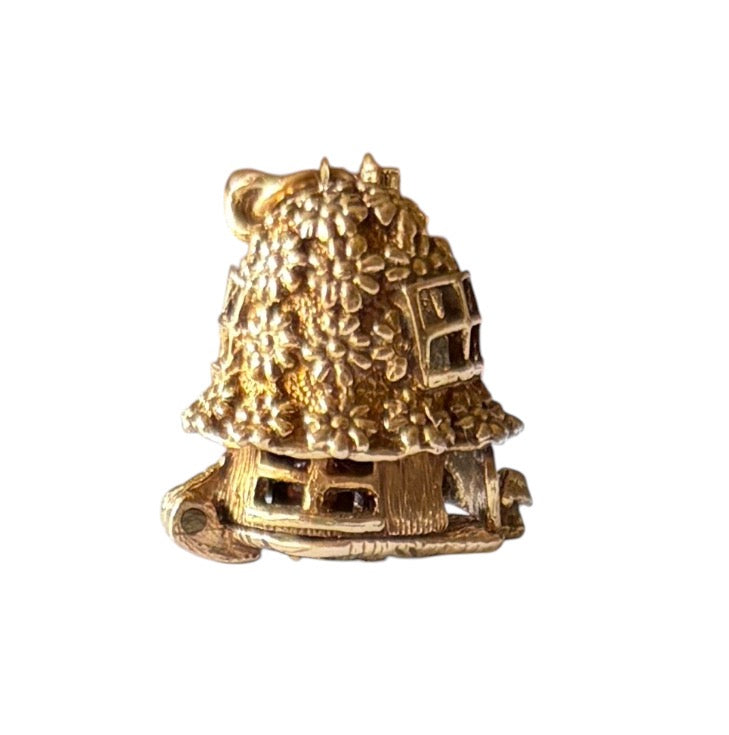 9ct rare vintage rabbit house charm, circa 1970 by NUVO 5.41g