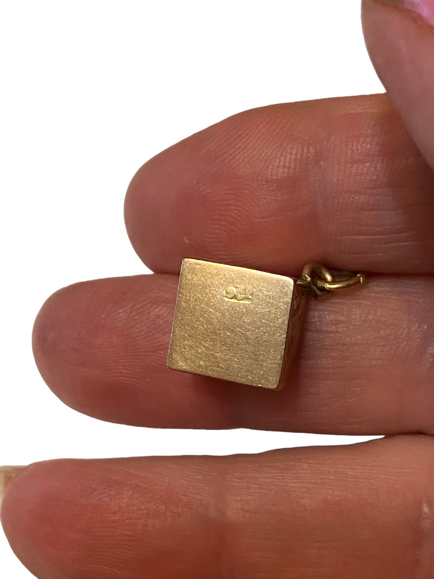 9ct gold vintage cube charm / pendant