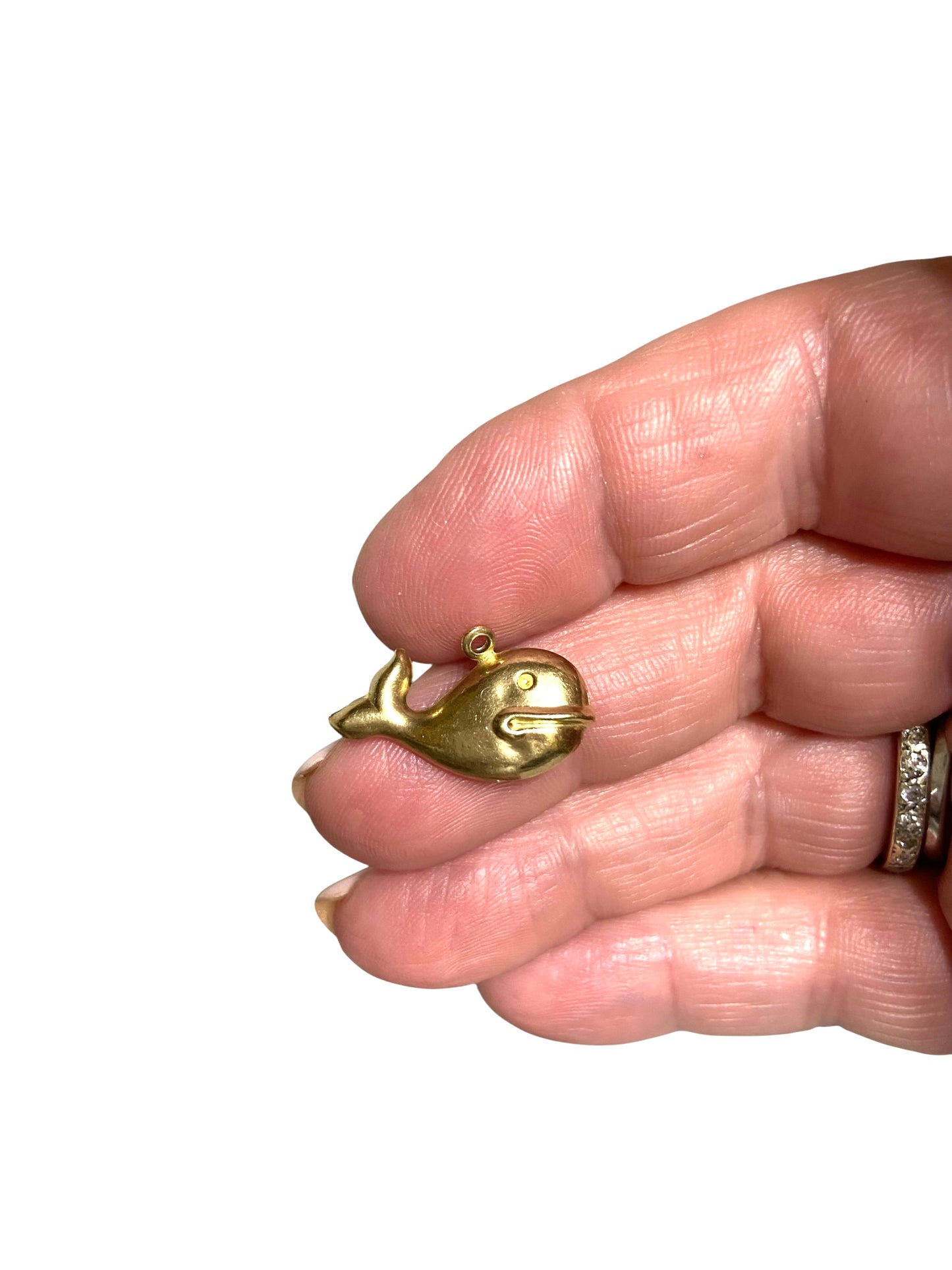 9ct vintage HOLLOW whale charm.