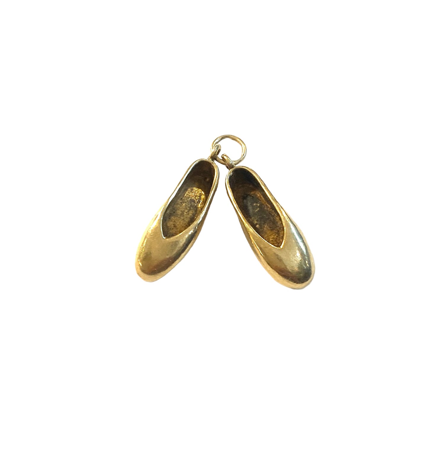 9ct vintage ballerina slippers / shoes charm circa 1965