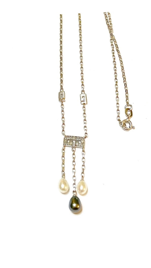 9ct vintage white gold necklace with pearls and diamonds