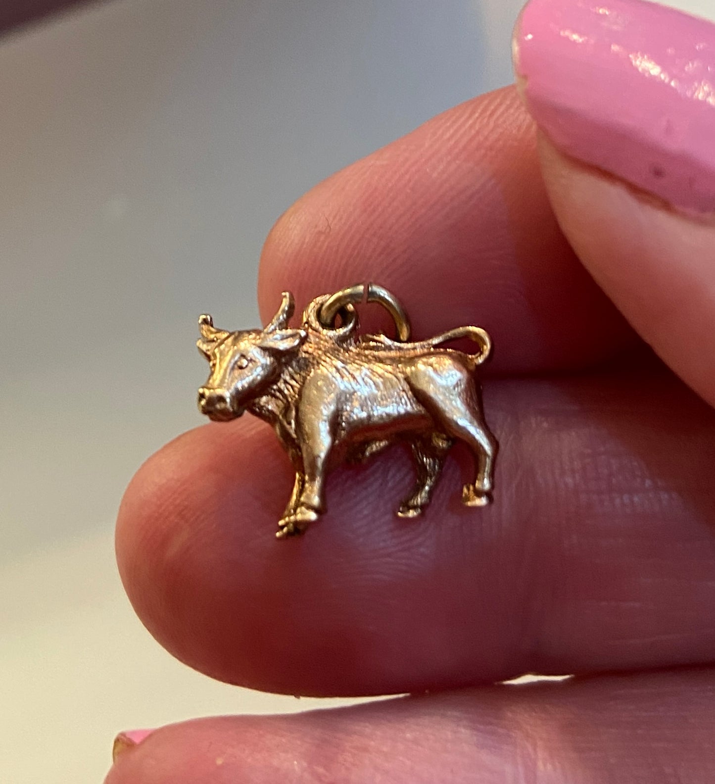 9ct vintage bull taurus charm circa 1968