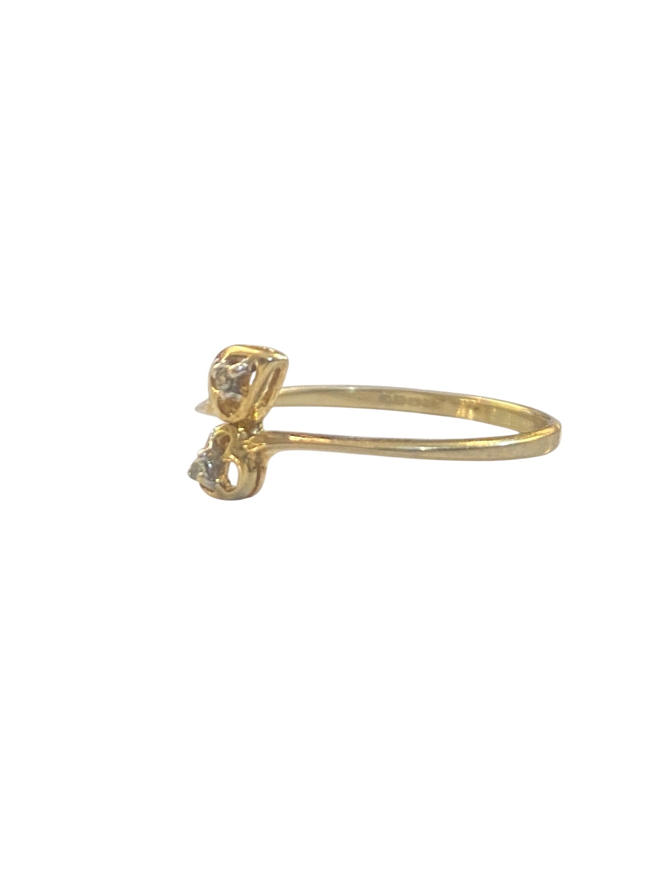 9ct vintage heart cross over ring with diamonds, ring size P