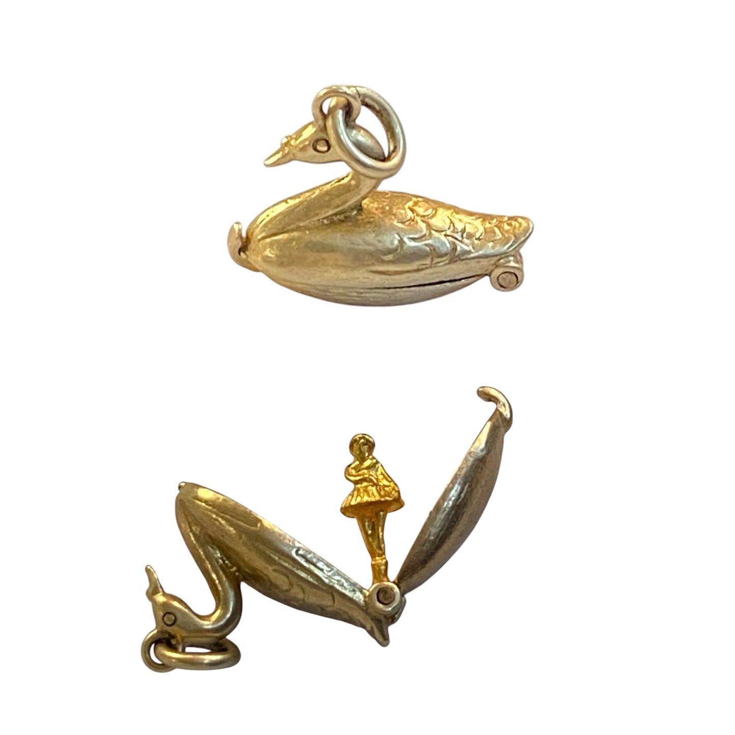 9ct vintage swan charm, opening swan, swan lake. circa 1963