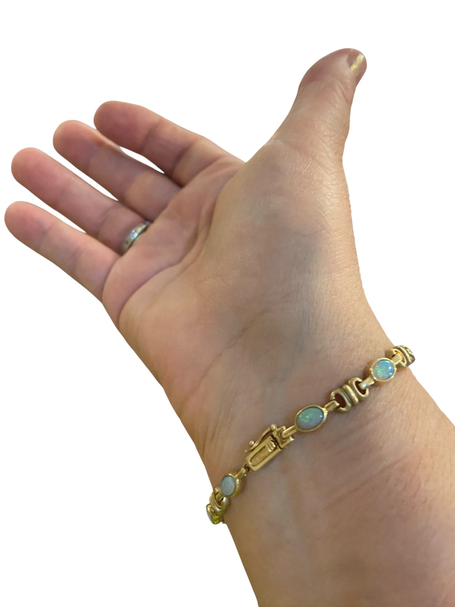 9ct vintage opal bracelet 7 inches long