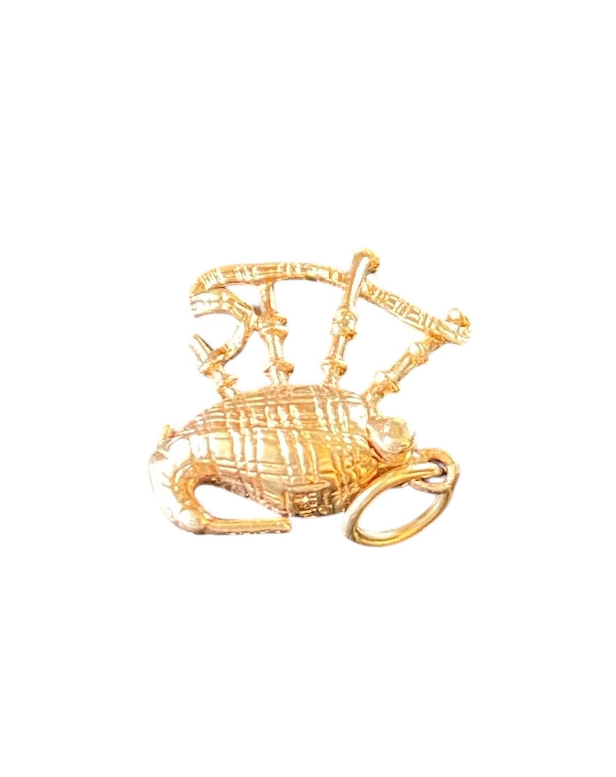 9ct vintage opening bagpipe charms with dancer inside circa 1964