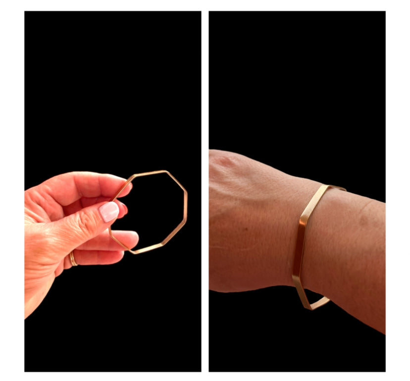 9ct yellow gold vintage Oc tagonal bangle 9.2g 7 inches diameter