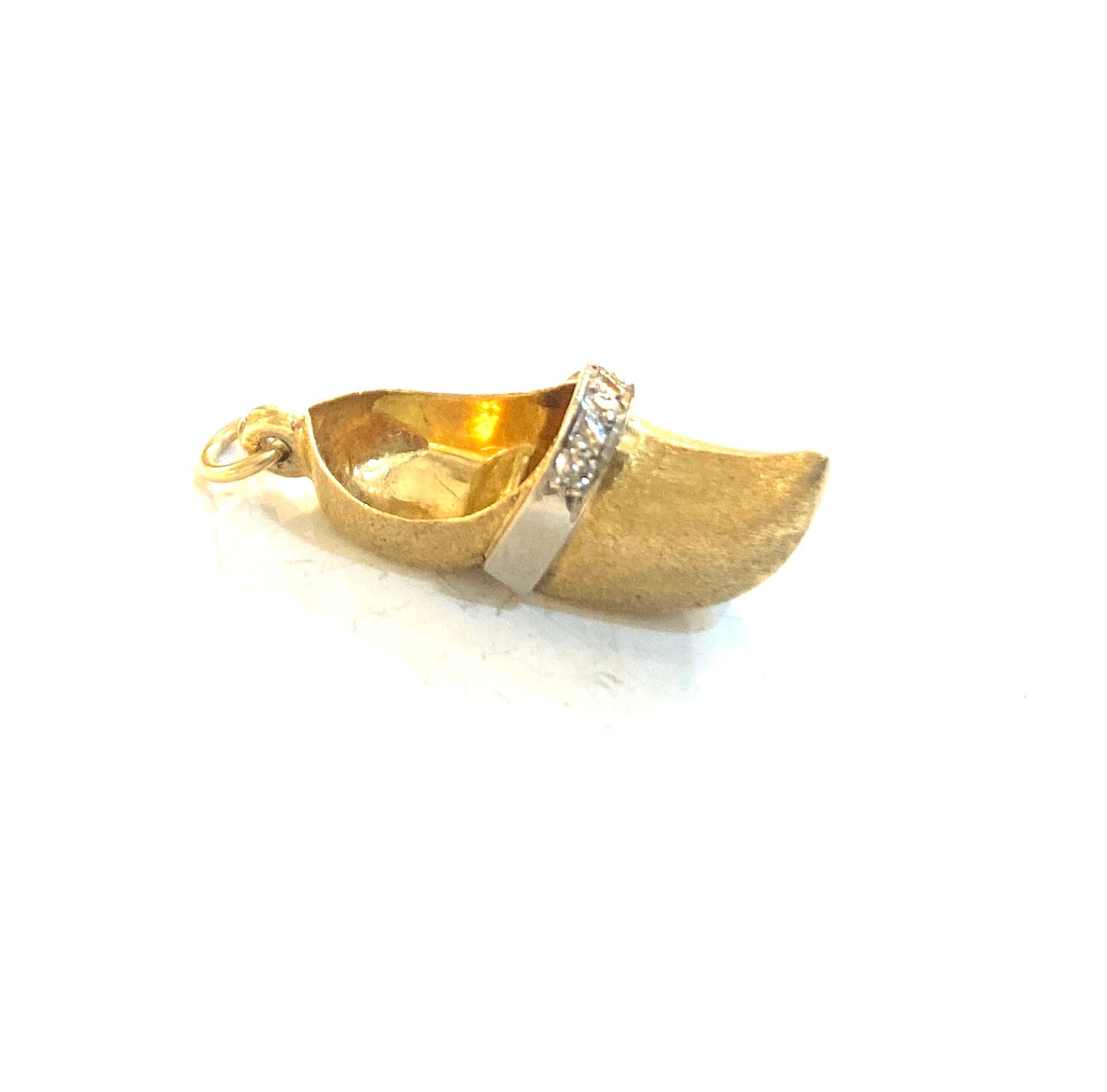 14ct 585 clog charm with diamonds