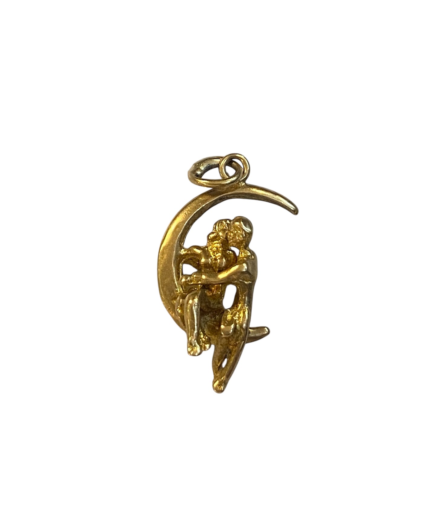 9ct vintage couple on moon charm. kissing, articulated circa 1960