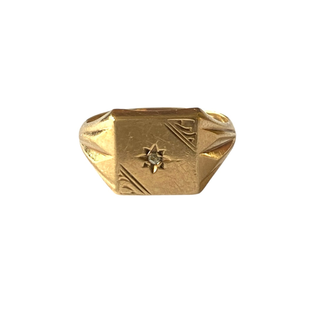 9ct vintage signet ring with star. rust diamond circa 1980 size O 1/2