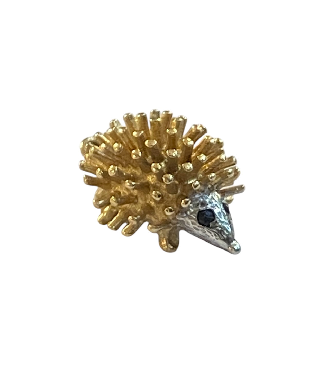 9c6t vintage hedgehog charm white and yellow gold. 2.6g