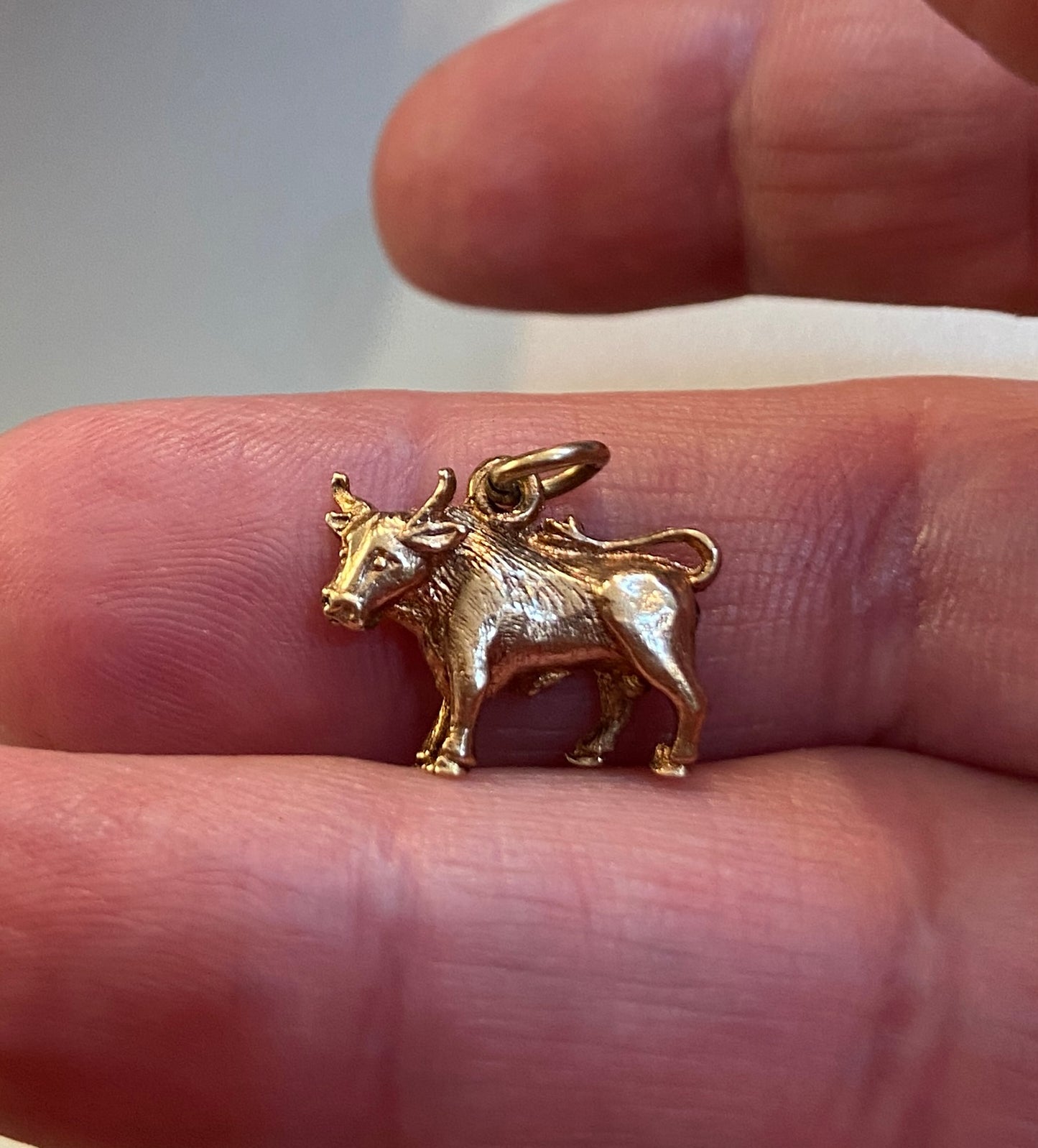 9ct vintage bull taurus charm circa 1968