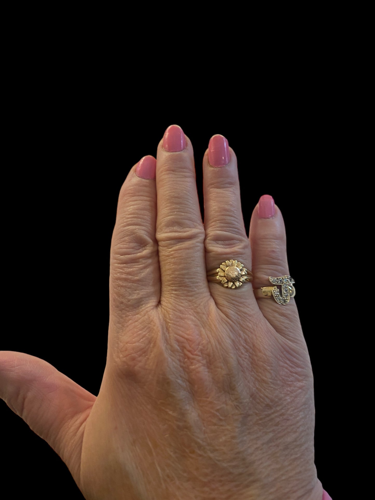 9ct gold pre owned flower ring circa 1996 size N