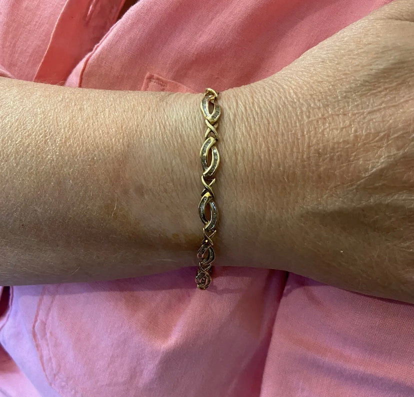 9ct vintage gold and baguette cut diamond bracelet