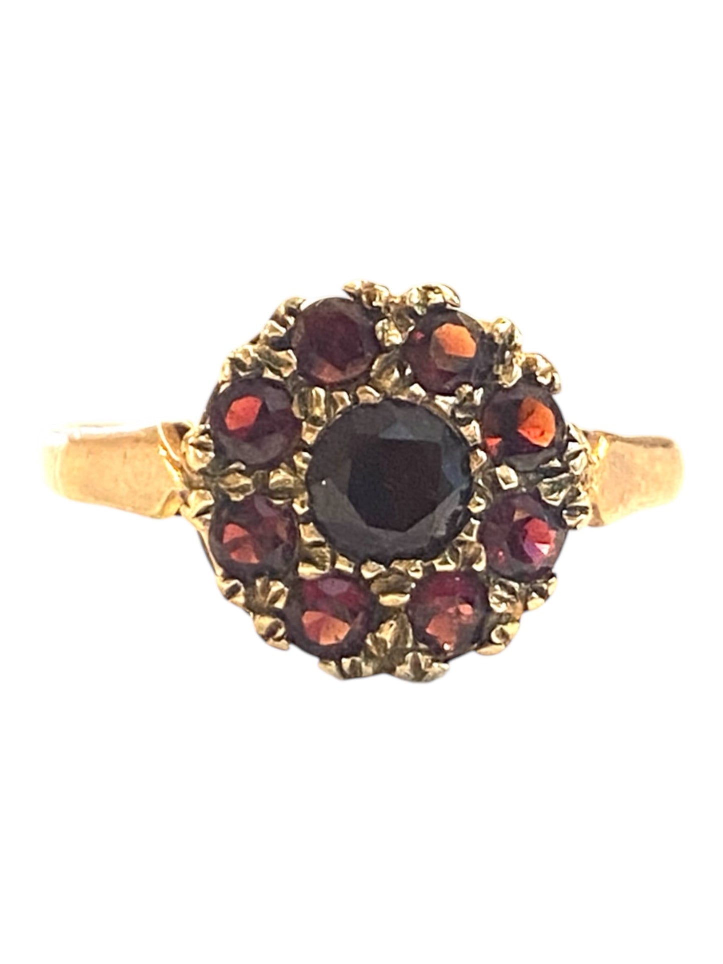 9ct vintage garnet clustre. ring size m