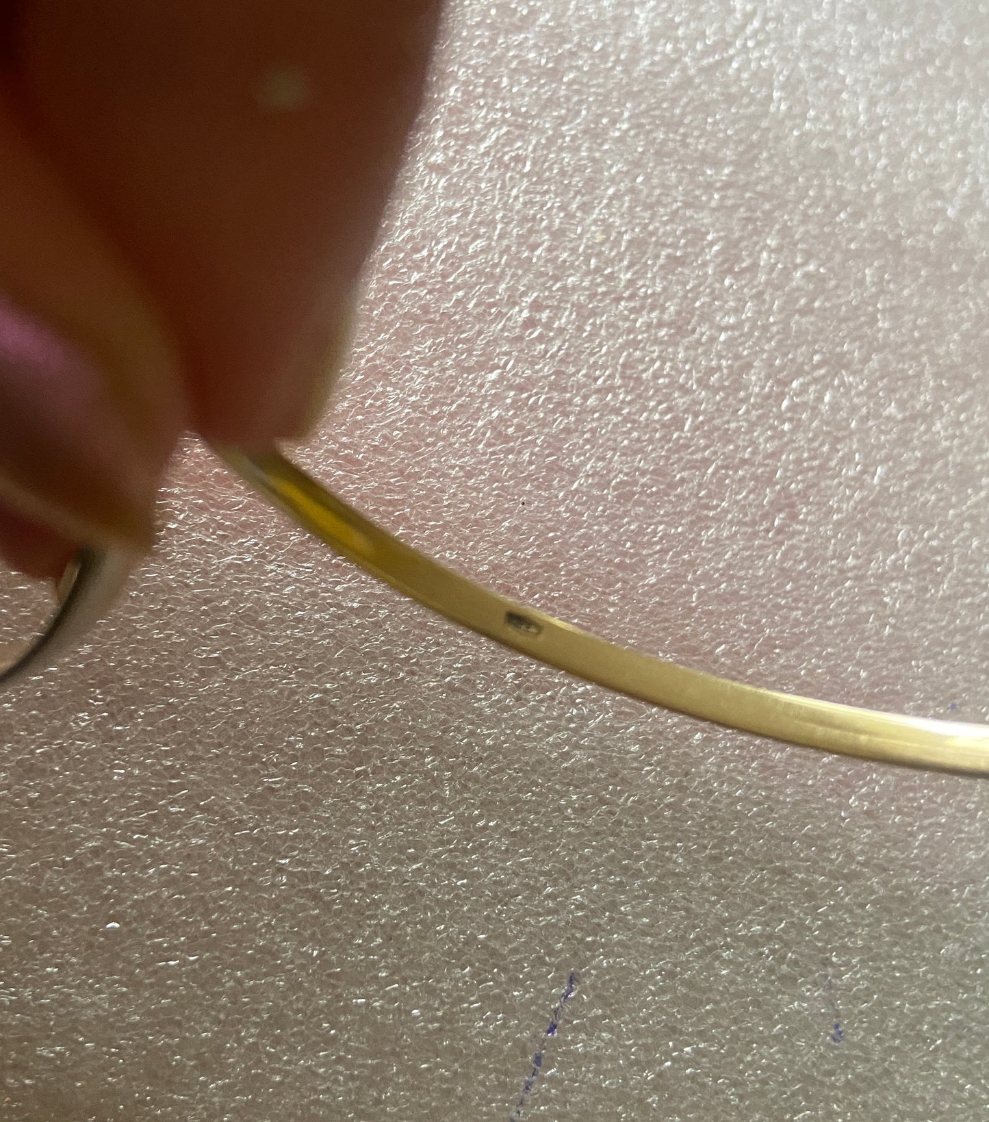 9ct vintage / pre owned trilogy bangle three colour gold. 15.6g