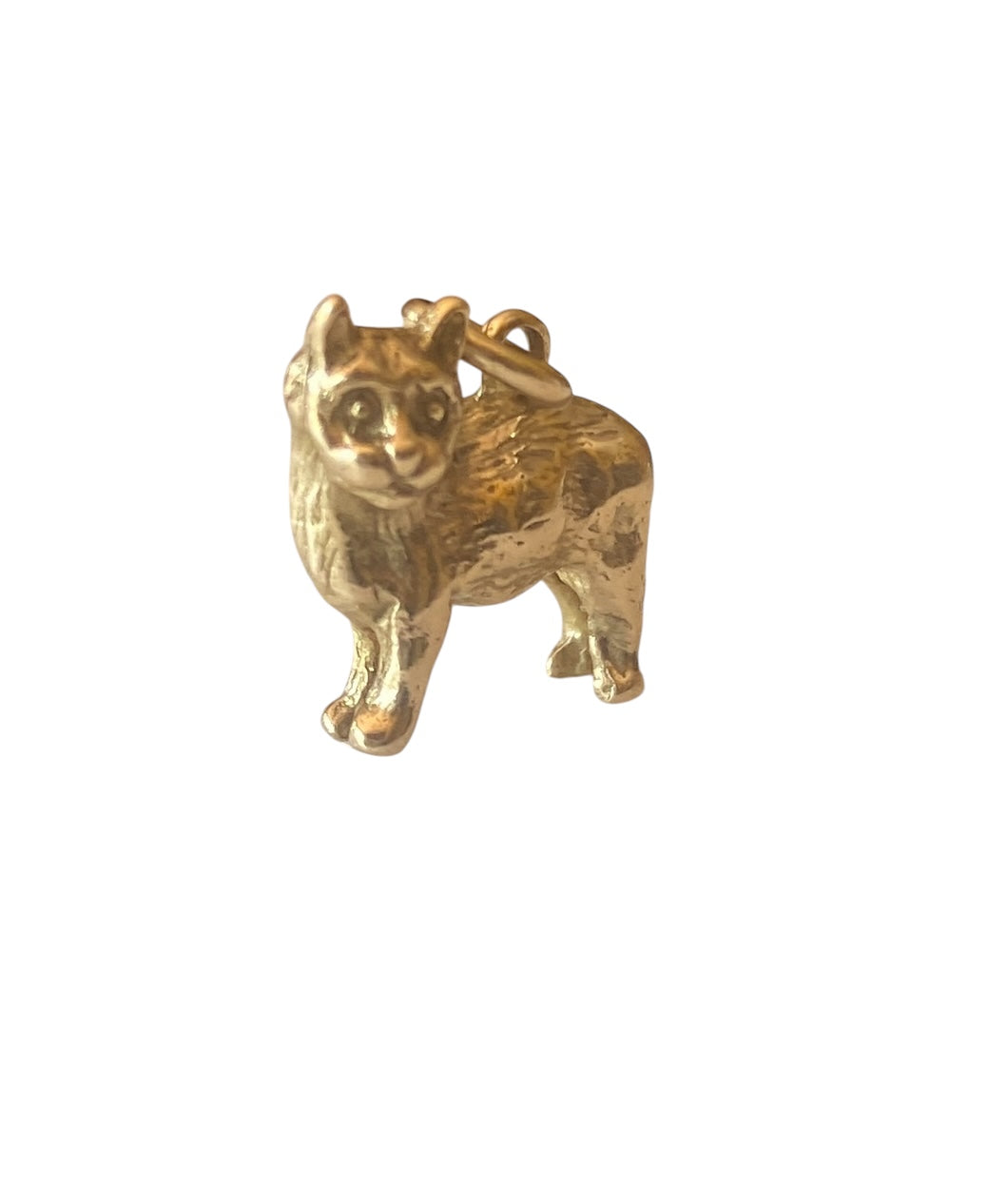 9ct vintage gold Manx cat charm. circa 1965 . 3.0g