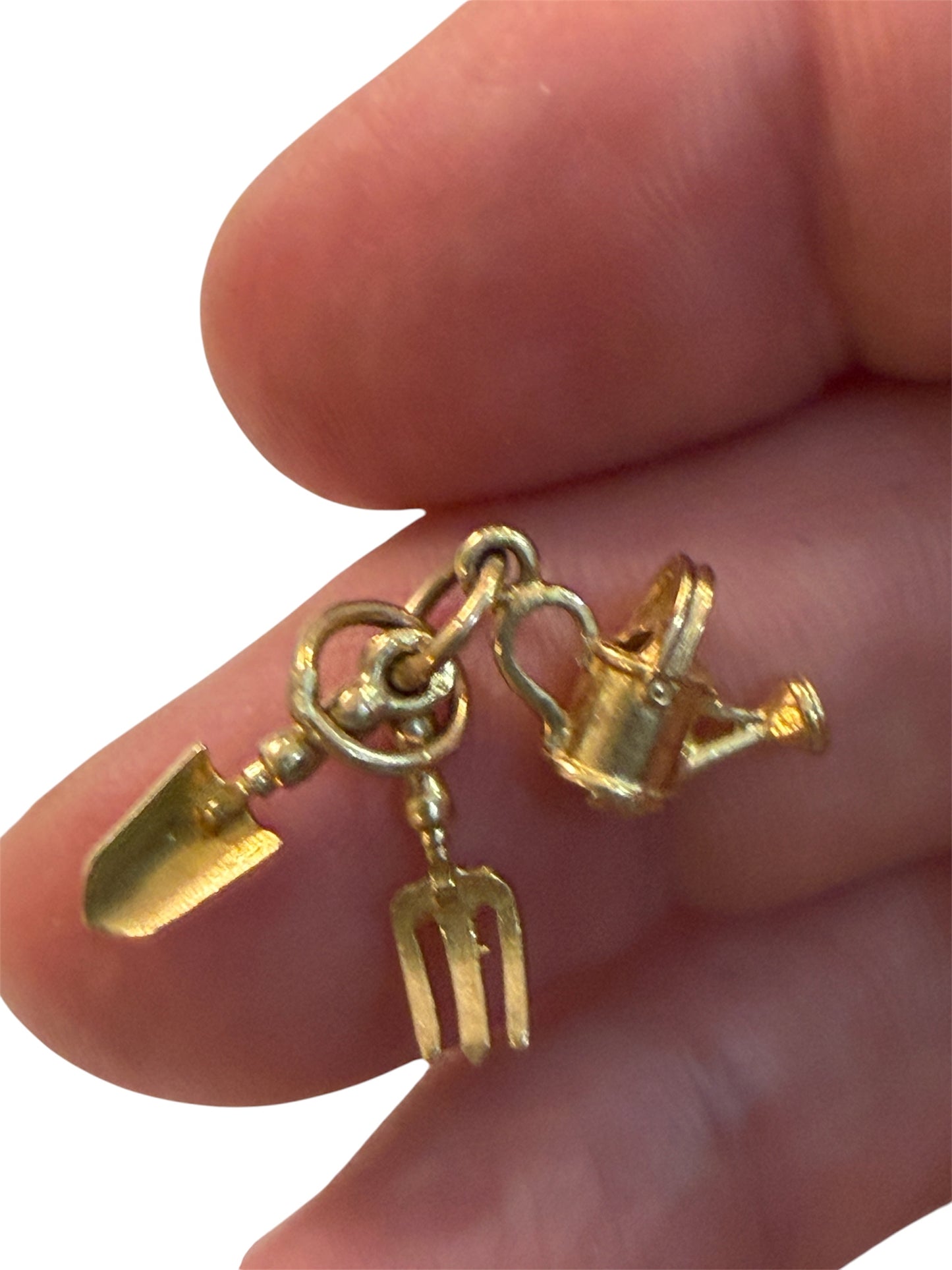 9ct vintage gardening tools charm 1.42g