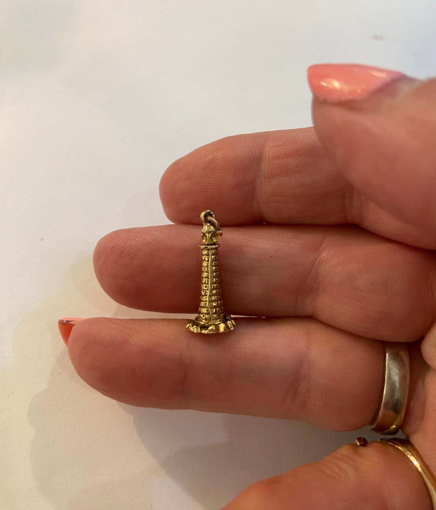 9ct vintage lighthouse charm circa 1960