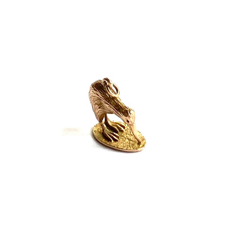 9ct vintage kiwi charm gold