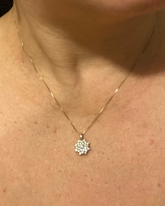 10ct pre owned diamond cluster and chain necklace