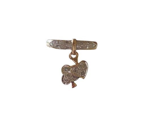 9ct vintage charm ring with heart and clover charm size M 1/2