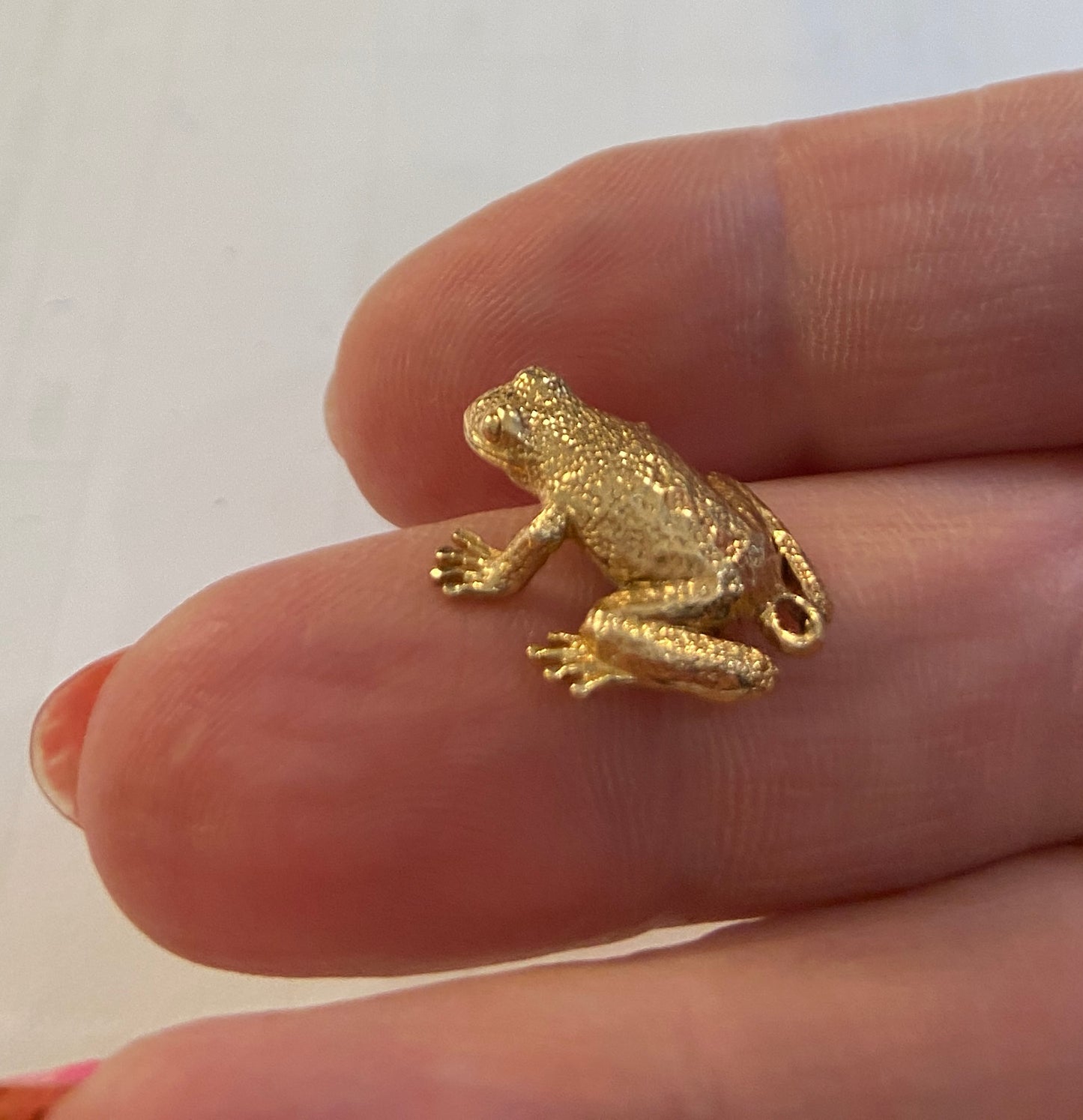 9ct vintage gold frog charm circa 1968 maker PPld