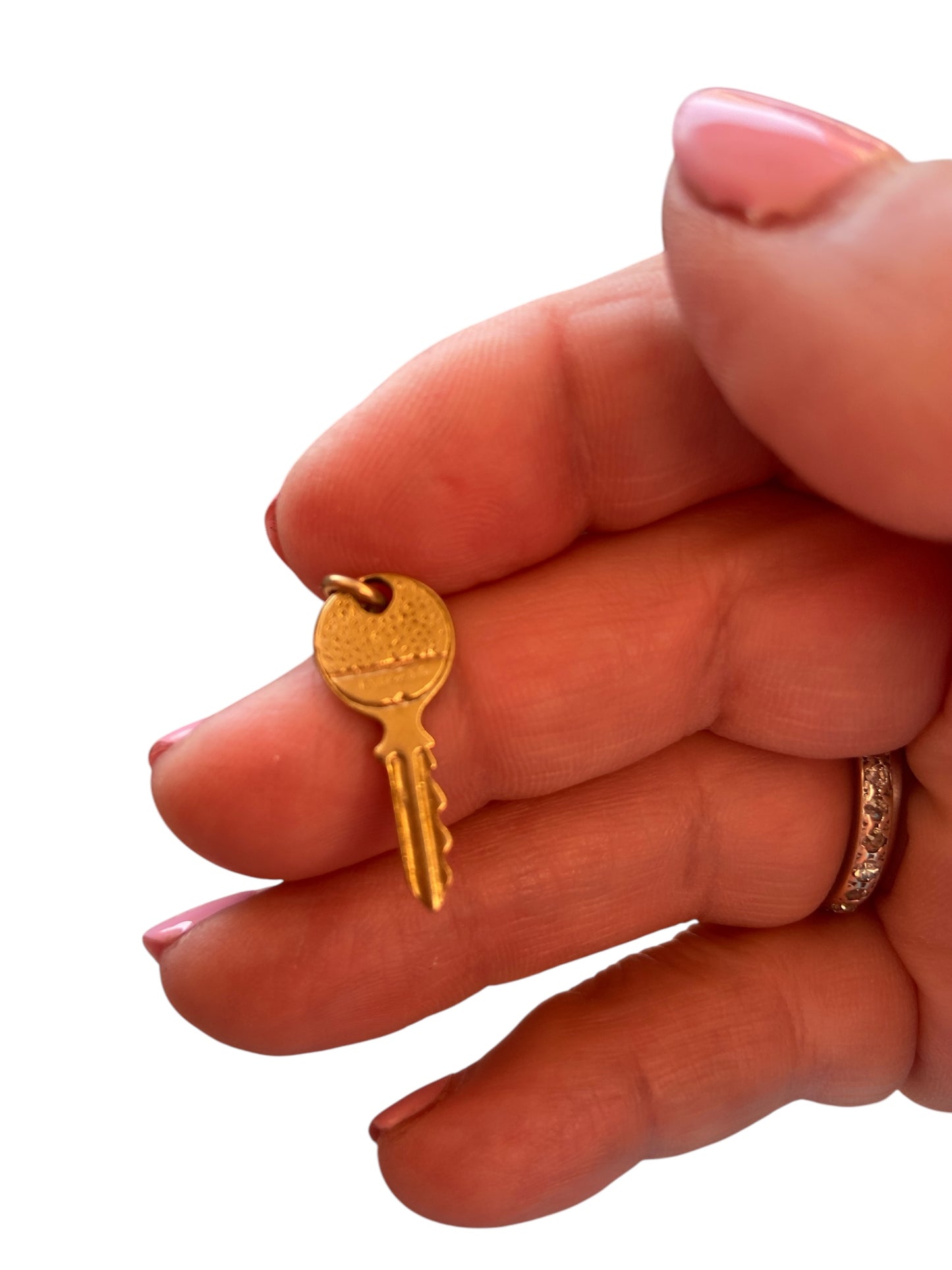 9ct vintage gold yale key charm circa 1963