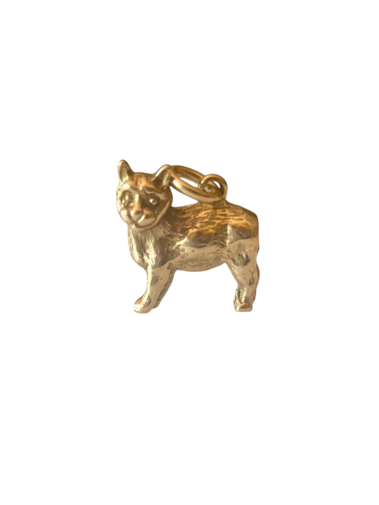 9ct vintage gold Manx cat charm. circa 1965 . 3.0g