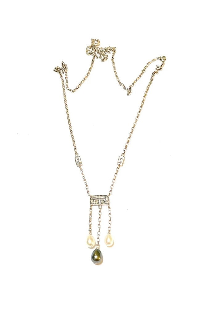 9ct vintage white gold necklace with pearls and diamonds