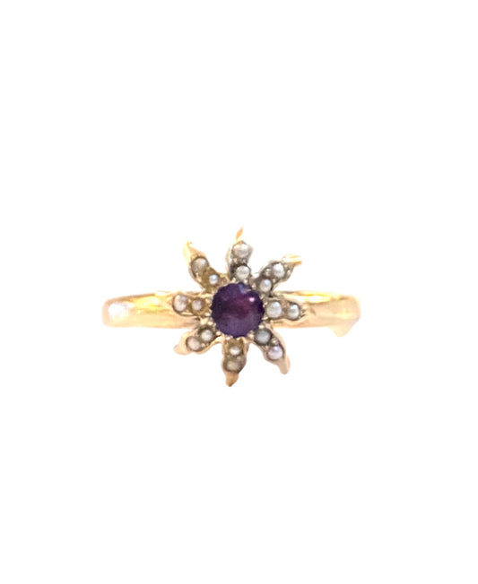 9ct vintage star / flower shape ring. amethyst and seed pearls ring size R 1/2