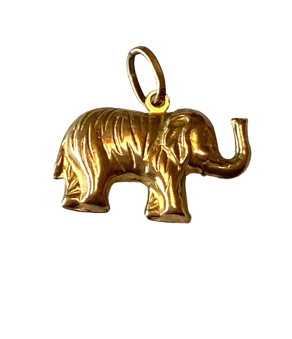 9ct vintage elephant charm , yellow gold hollow