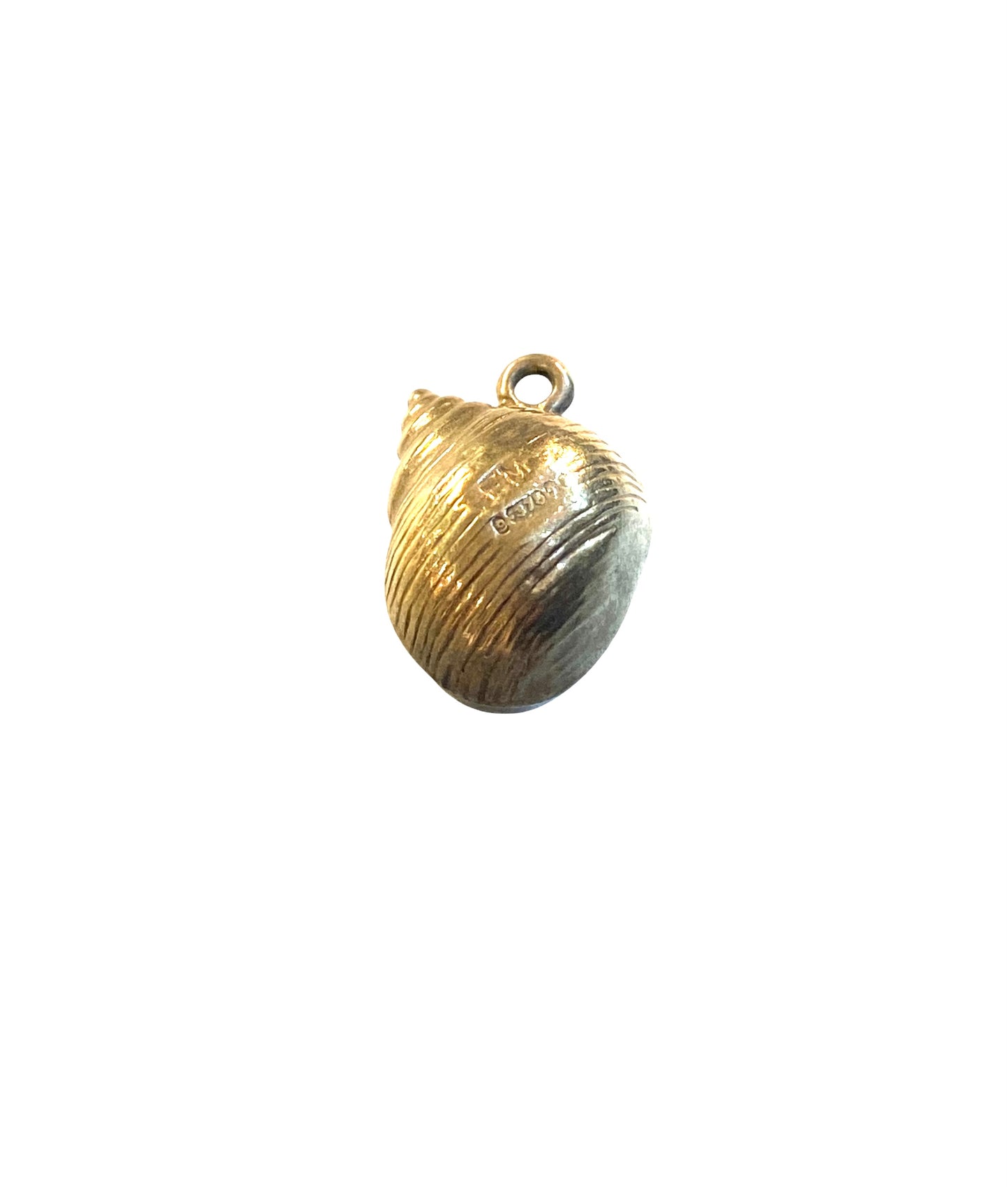 9ct vintage conch shell charm by R&C circa 1978