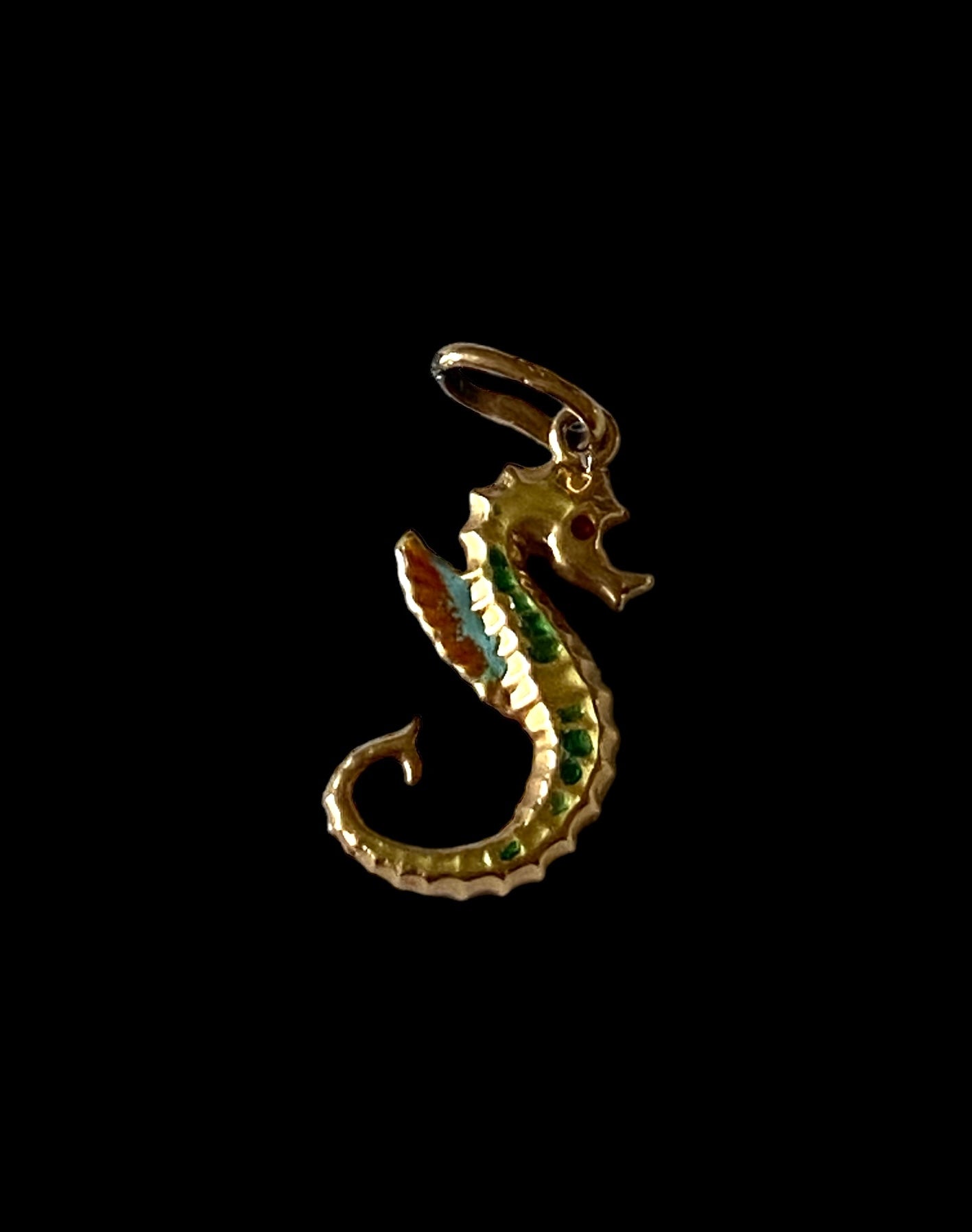 18ct 750 enamel seahorse charm / pendant