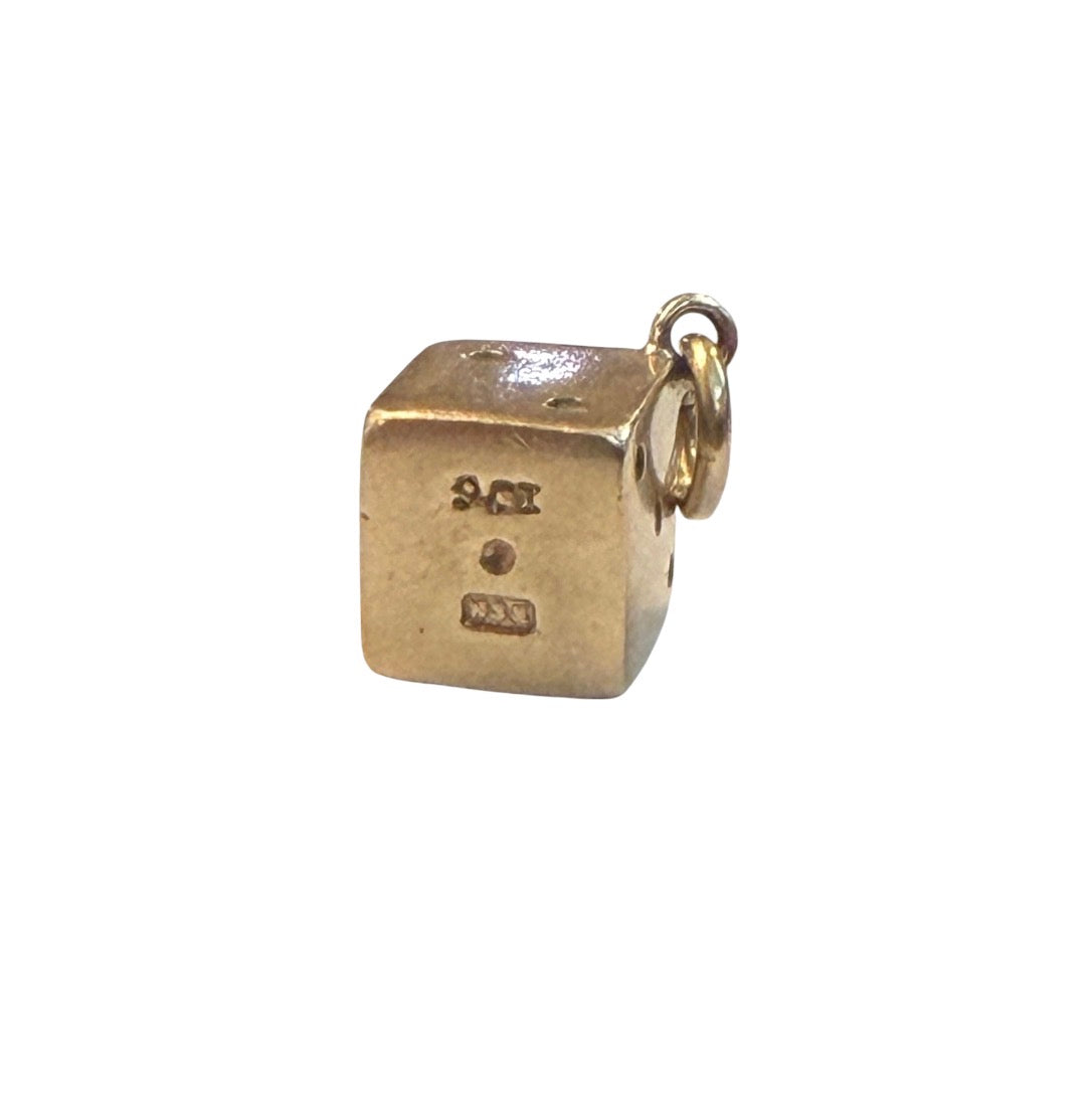 9ct vintage dice charm / pendant. heavy dice charm 7.8g
