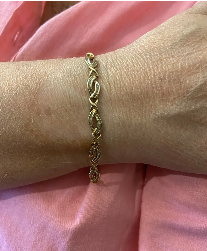 9ct vintage gold and baguette cut diamond bracelet