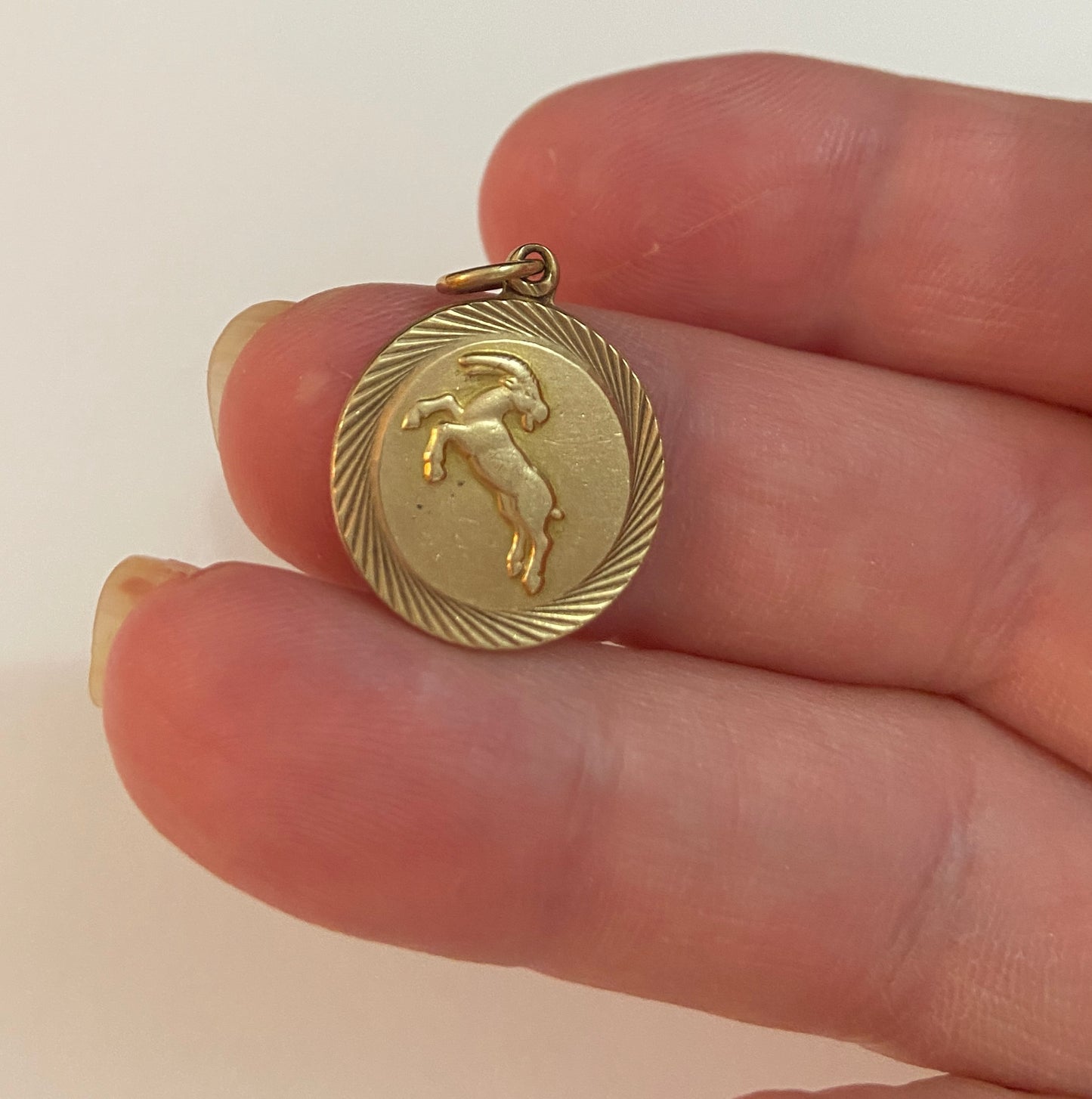 9ct 375 vintage Capricorn charm circa 1962